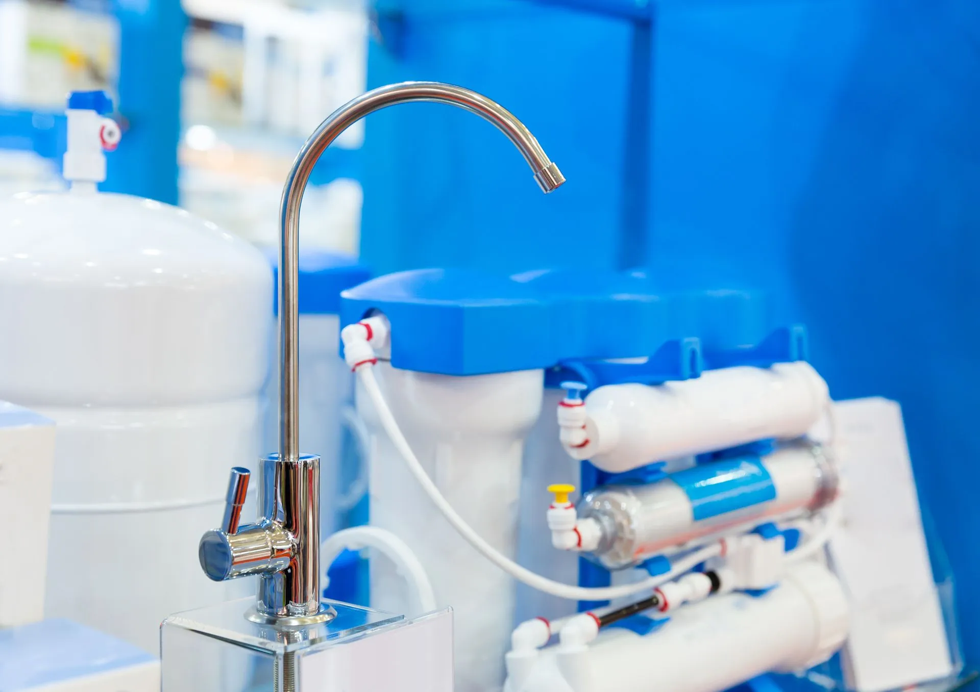 Reverse osmosis water purification system close-up